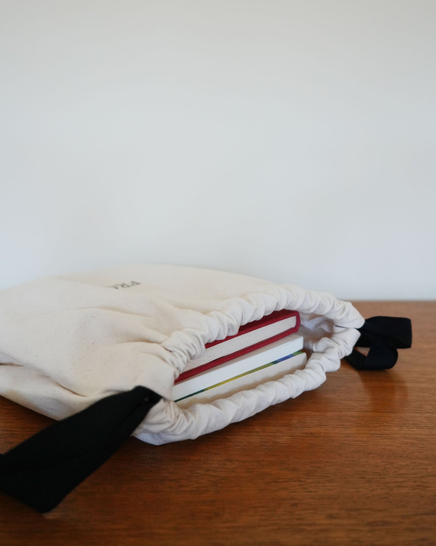 PROEM OBJECT POUCH